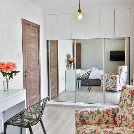 Dubai By Keys Apartman Kerínia