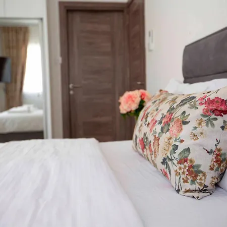 Dubai By Keys Apartman Kerínia